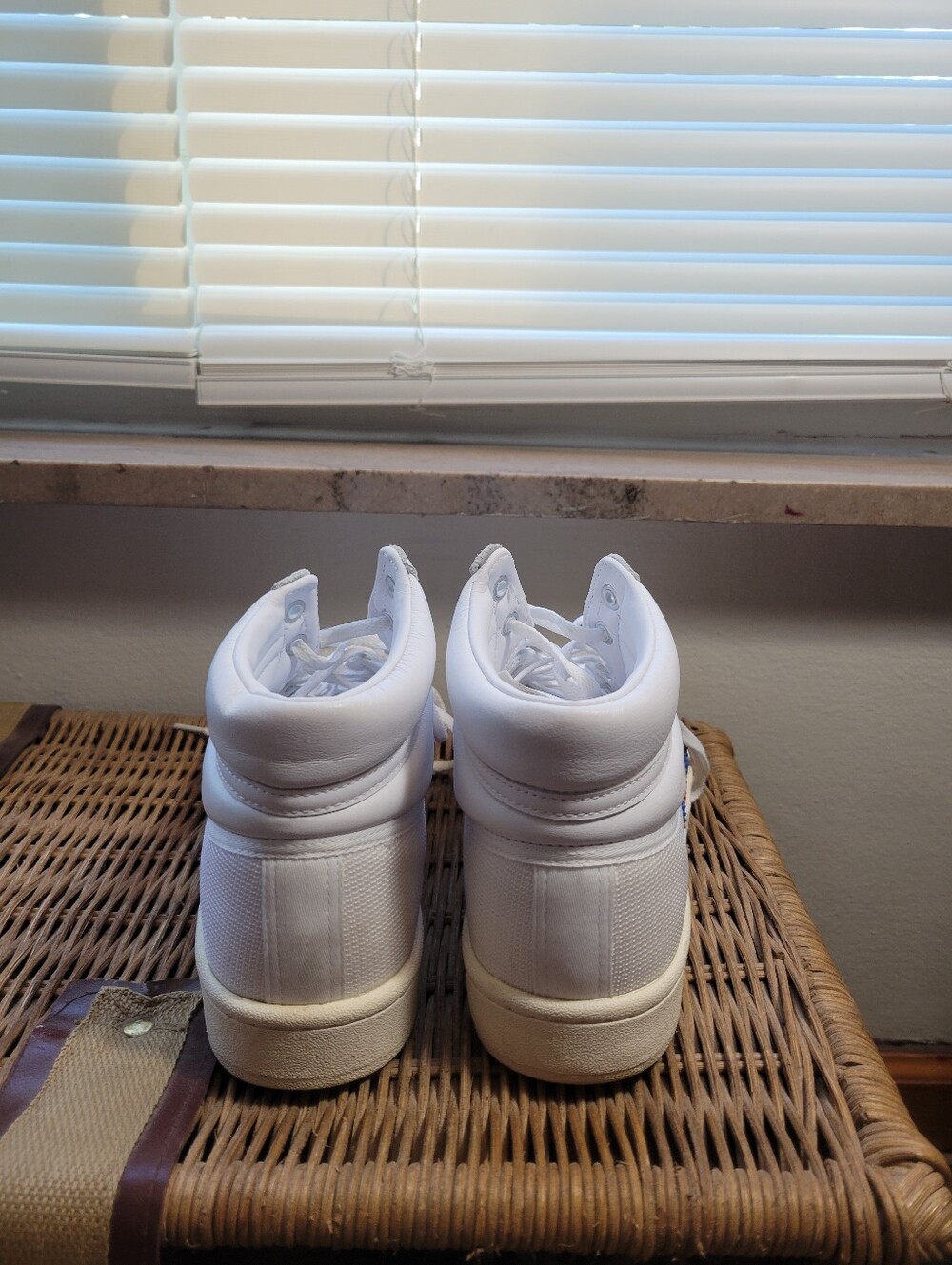 Adidas Americana Men's Sneakers - Picture 3 of 5